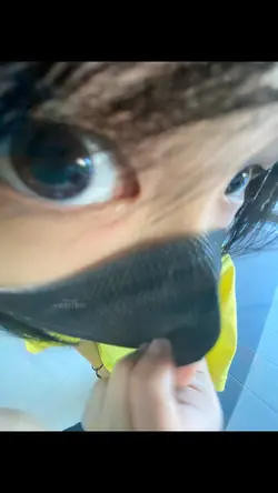 偷偷拍下你的樣子，各種角度我都喜歡。