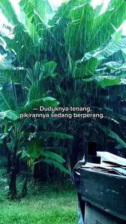 duduknya tenang