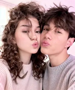 couple ai
