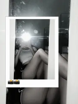 1 pic