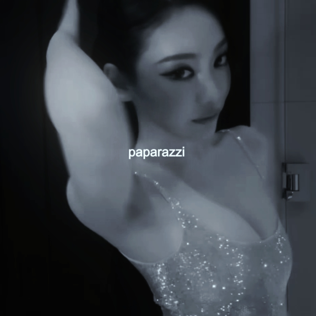 PAPARAZZI