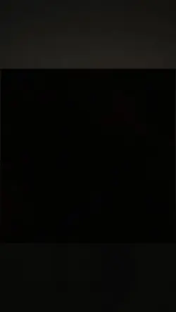 Da sfocato a nitido, ma in versione dark