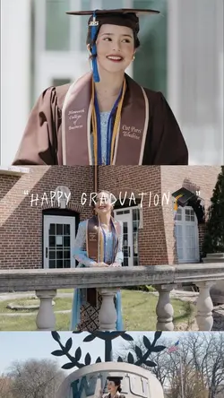 Foto wisuda berjalan