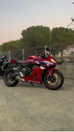 Honda cbr 650r