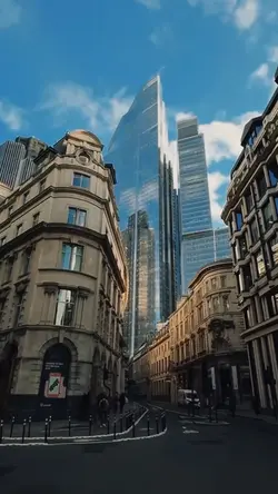 City vlog trend
