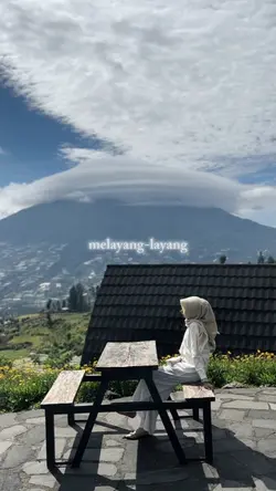 Mabur duwur melayang