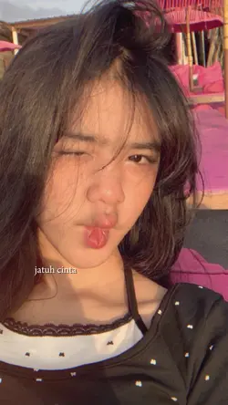 jatuh cinta memang 