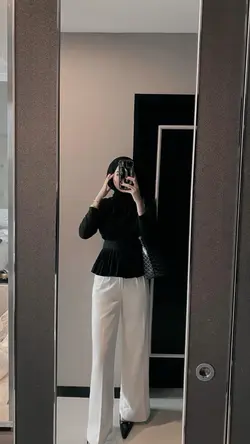 Stereo love on floor