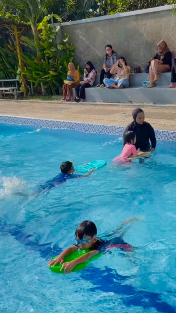 Schwimmbad 