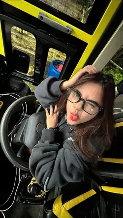 intinya kacamata uda