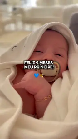 Feliz 9 meses filho