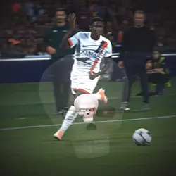 Nuno Mendes vs Yamal