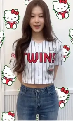 Sana hello kitty cg❤️