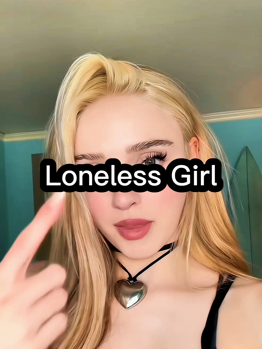 Slowmo Loneless Girl