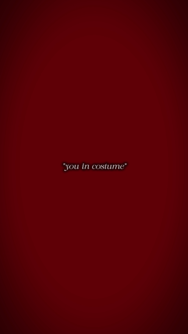 COSTUME 