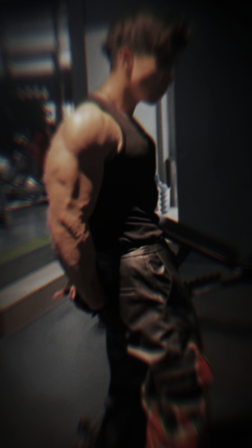 dark aesthetic gym 