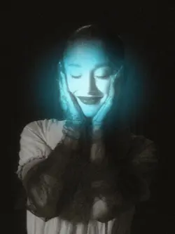 Filter Ariana Grande