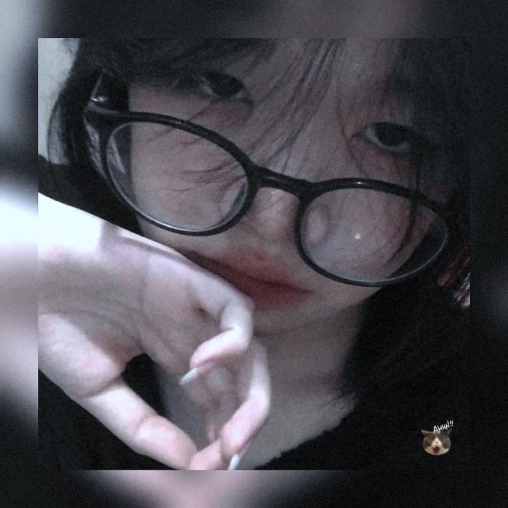 1 ảnh + màu nhạt 