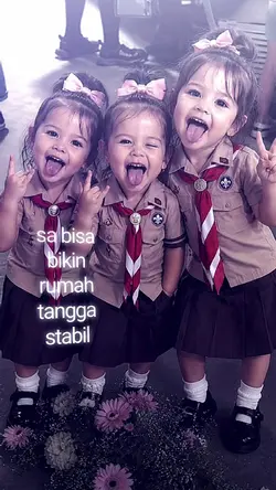 cewe ber3 pramuka