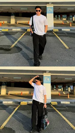 2 Photos