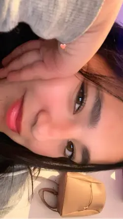 Esos ojos bellos
