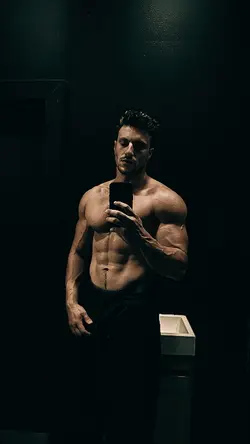 GYM POSE