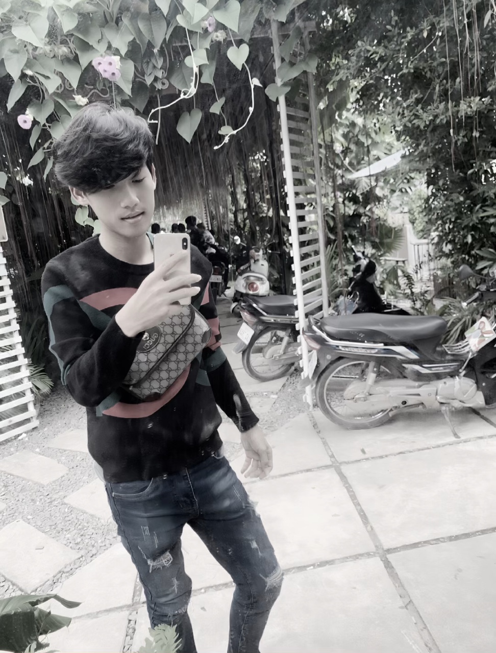 Ke b’bek b hz ng o..