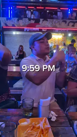 9:59 to 10:00 pm 