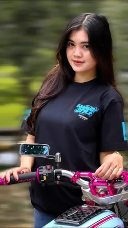 Trend Blur Belakang