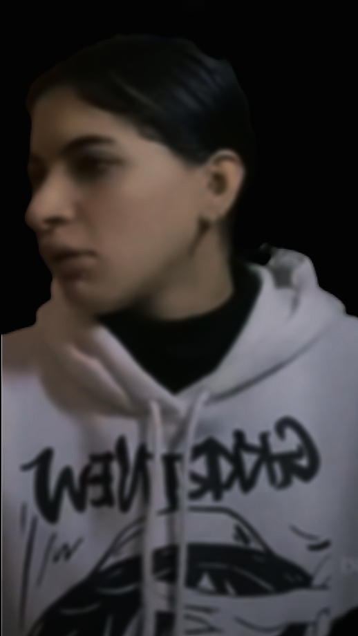 اه في الشارع الي وره