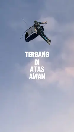 terbang diatas awan