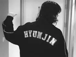 ִ ་ ּ 𝟶:𝟶𝟶⋮ 진