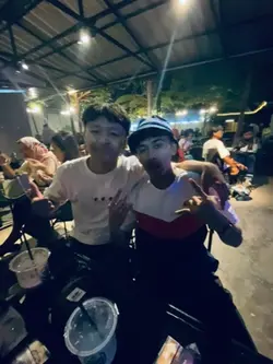FOTO LIVE KECEE