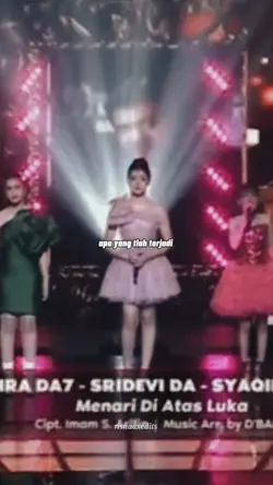 MENARI DI ATAS LUKA