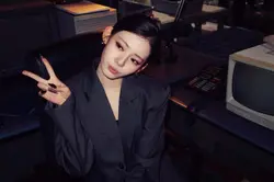 berkaca-kaca