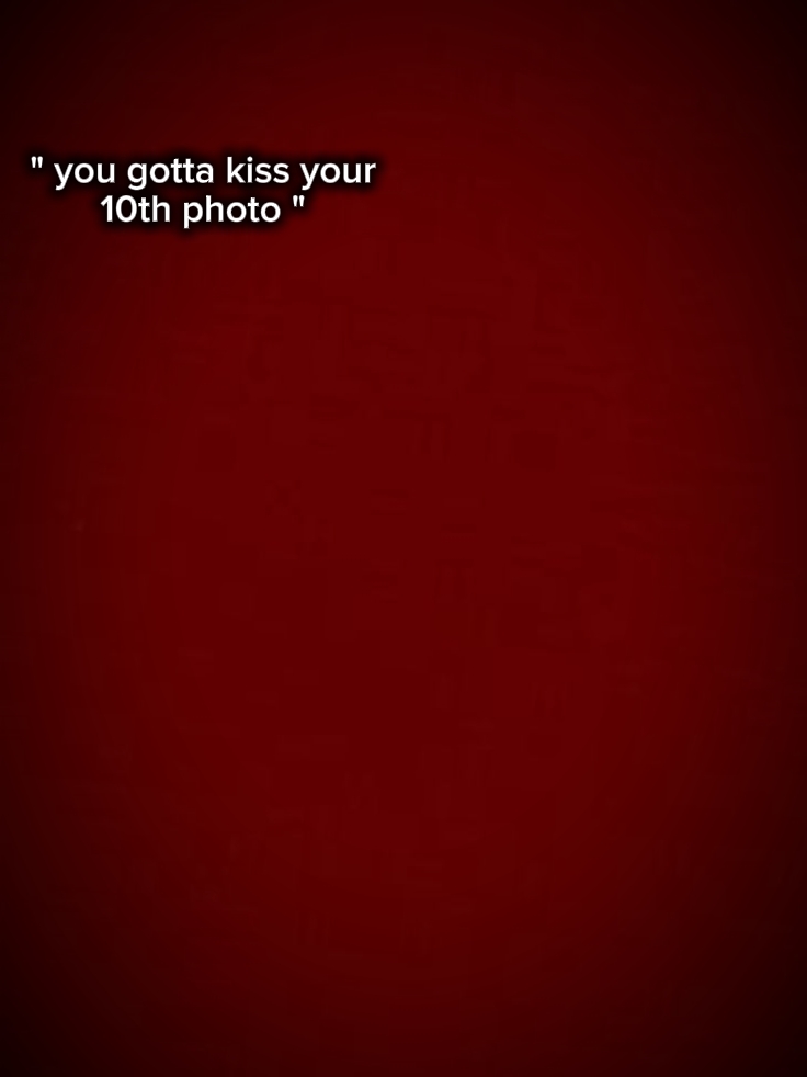 GOTTA KISS 10 PHOTO