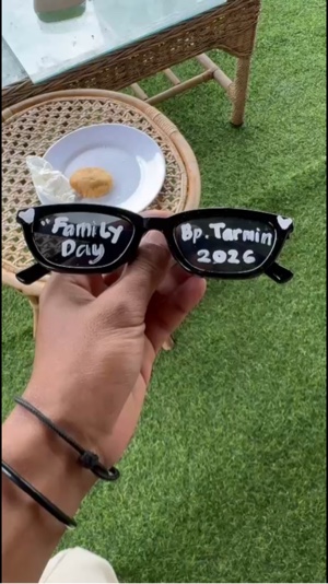 Trend kacamata hitam