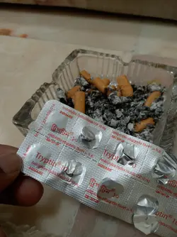 -কত নেশার এ জীবন ?? 