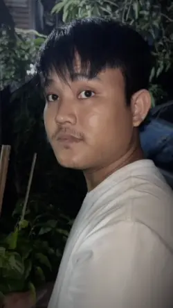 ကမာကြီးနဲ့လာပြောနေတယ