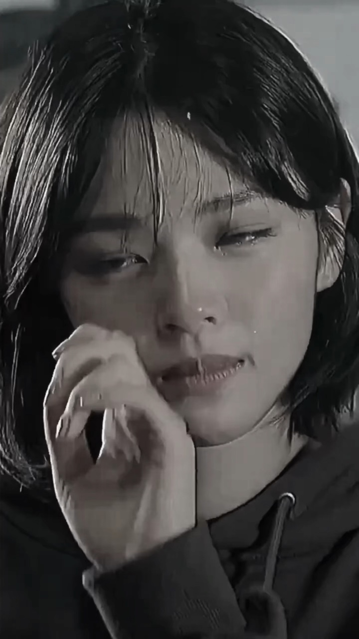 ពេលឃើញអូនស្និទ្ធស្នាលនឹងគេ 😔💔