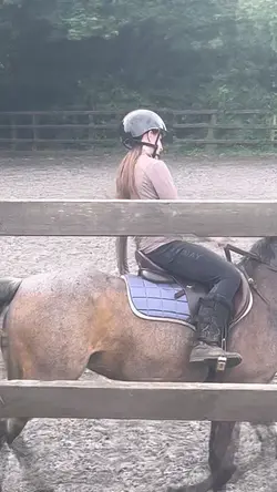 one handed canterr♥️