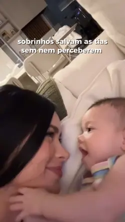 tia e sobrinho/a