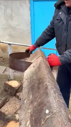 Hand Saw wobble ๐ฆฅ