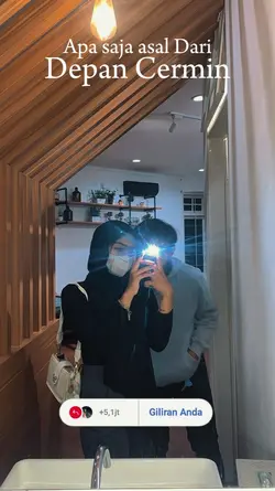 Apa aja depan cermin