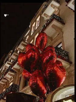 kırmızı balonn