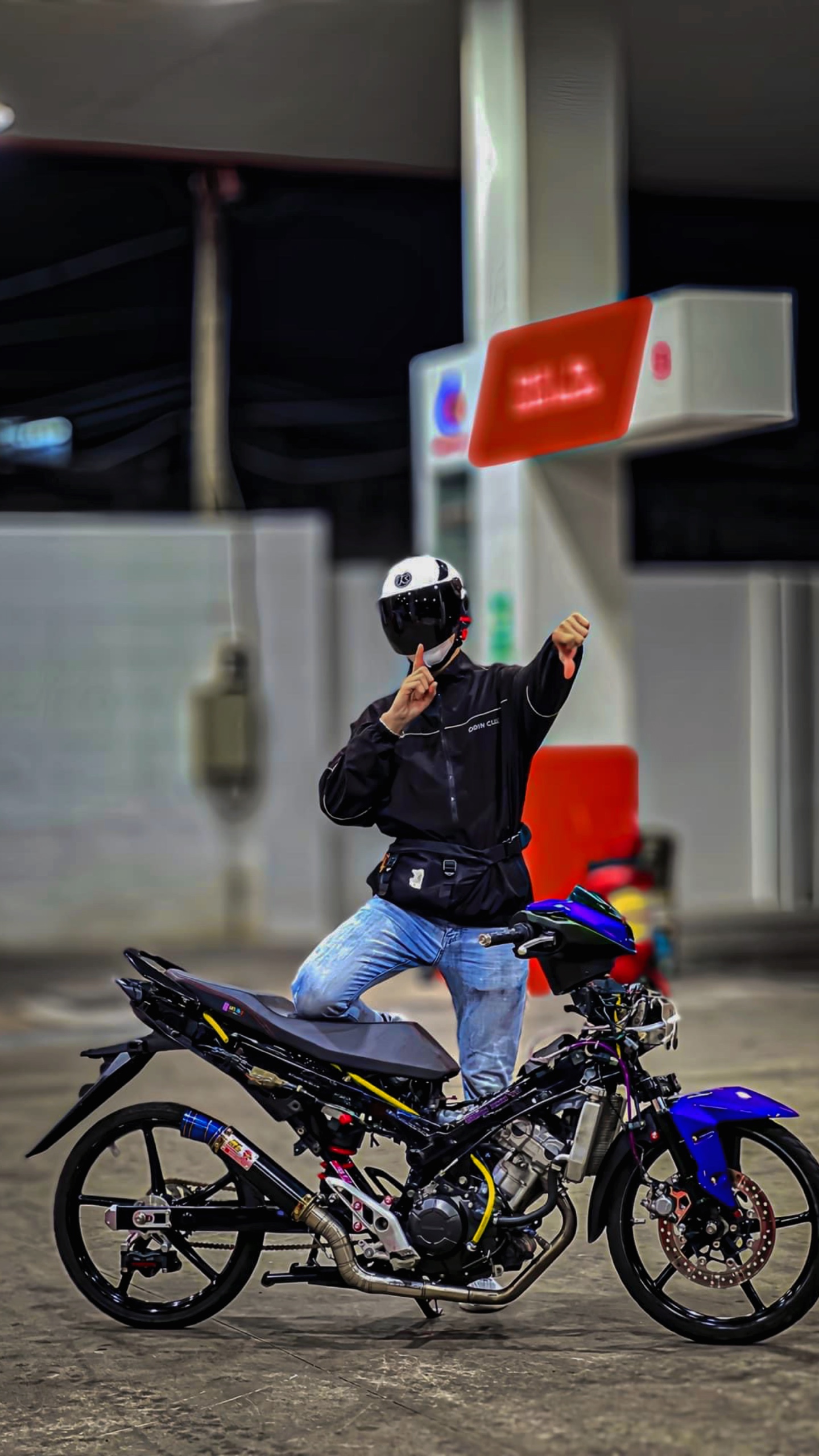 1 ảnh xe làm bài gì