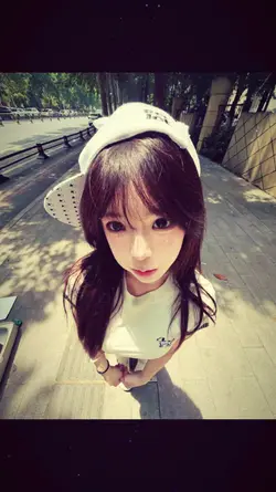 1 ẢNH + MÀU