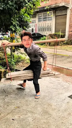 GHÉP MẶT 