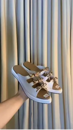 Review sandal wanita