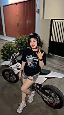 Aesthetic || 1 photo